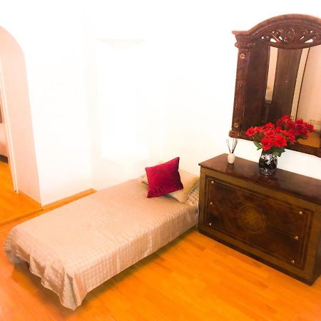"Casa20200" 2 X Apartments Je 150Qm Fuer Business, Familien, Gruppen, Handwerker 15Min Von Berlin, Erdbeerhof, Outlet B5, 5Min Vom See Falkensee !! 2 Apartment Each 150Qm For Business , Families 15Min From Berlin!! Εξωτερικό φωτογραφία
