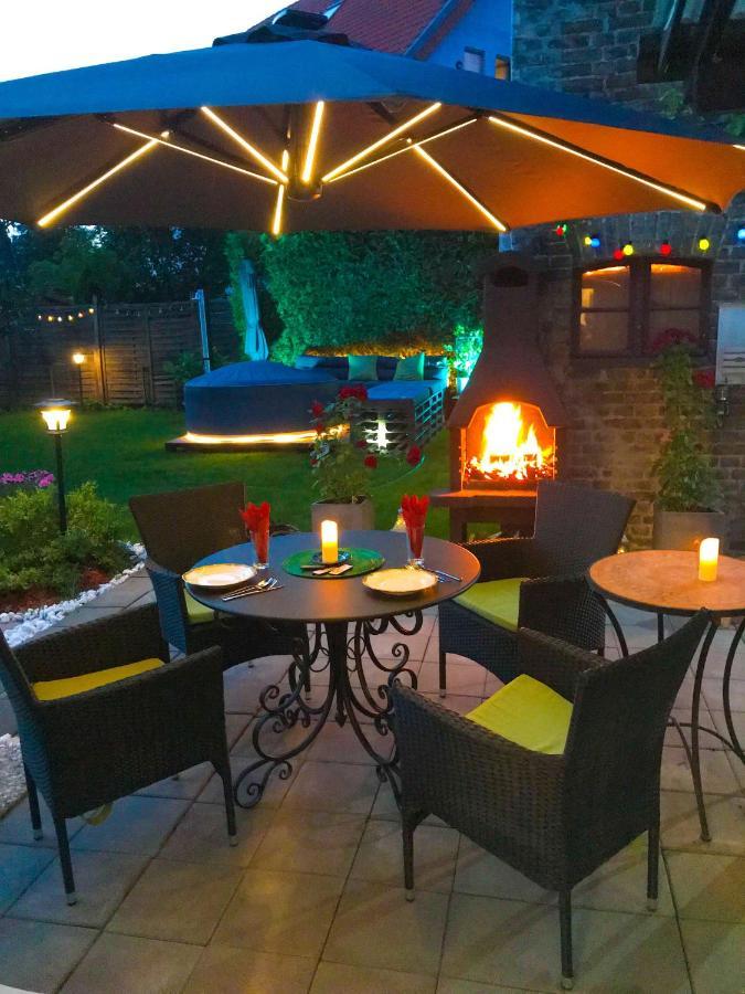 "Casa20200" 2 X Apartments Je 150Qm Fuer Business, Familien, Gruppen, Handwerker 15Min Von Berlin, Erdbeerhof, Outlet B5, 5Min Vom See Falkensee !! 2 Apartment Each 150Qm For Business , Families 15Min From Berlin!! Εξωτερικό φωτογραφία
