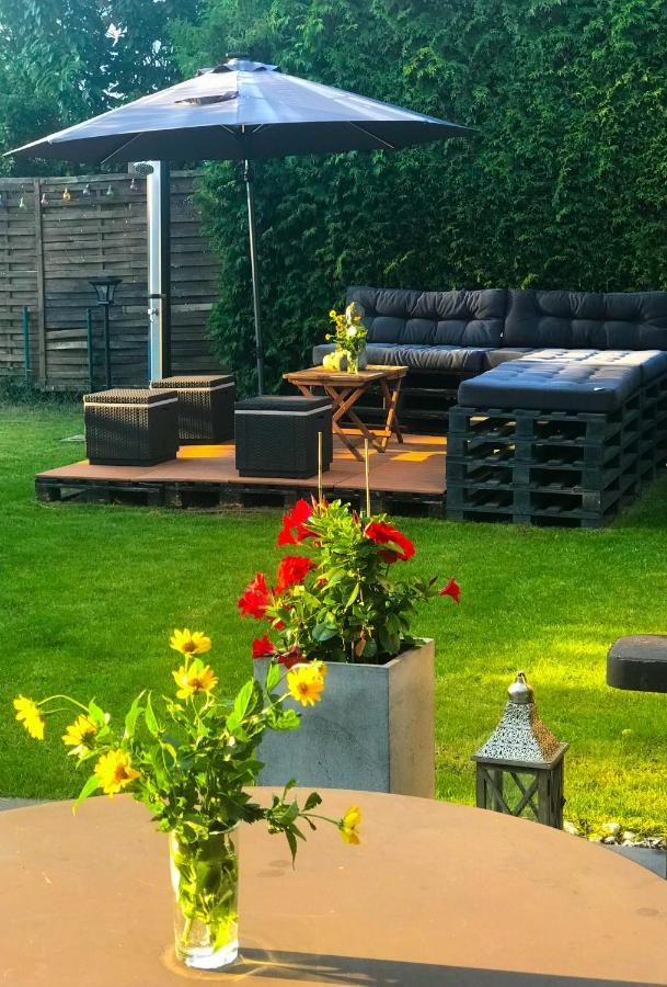 "Casa20200" 2 X Apartments Je 150Qm Fuer Business, Familien, Gruppen, Handwerker 15Min Von Berlin, Erdbeerhof, Outlet B5, 5Min Vom See Falkensee !! 2 Apartment Each 150Qm For Business , Families 15Min From Berlin!! Εξωτερικό φωτογραφία