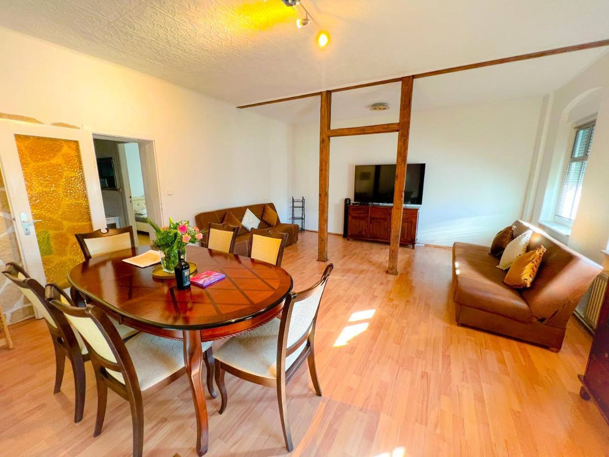 "Casa20200" 2 X Apartments Je 150Qm Fuer Business, Familien, Gruppen, Handwerker 15Min Von Berlin, Erdbeerhof, Outlet B5, 5Min Vom See Falkensee !! 2 Apartment Each 150Qm For Business , Families 15Min From Berlin!! Εξωτερικό φωτογραφία